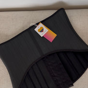 Gaine en corset colombienne dos nus