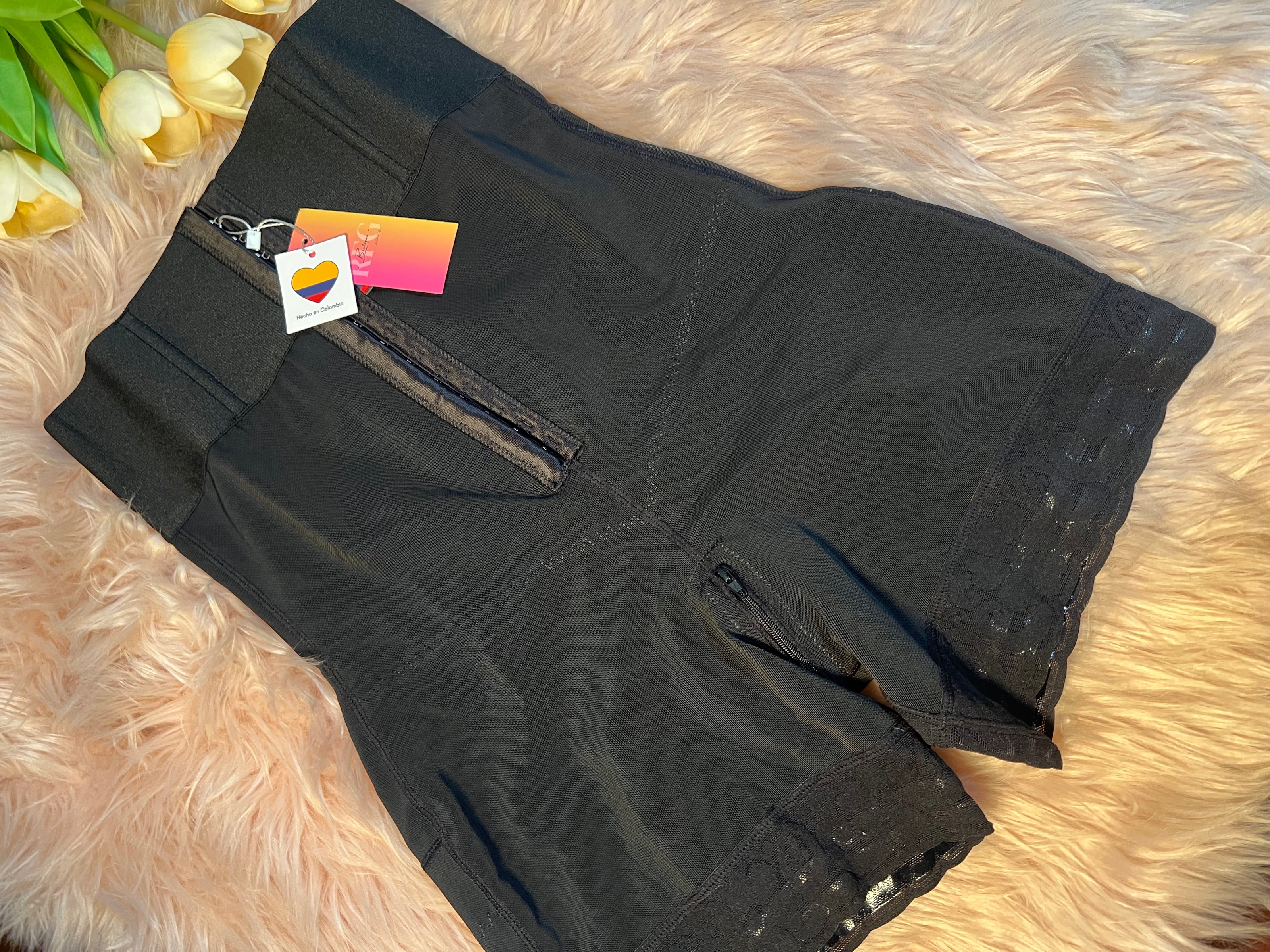 Short gainant remonte fesse taille haut